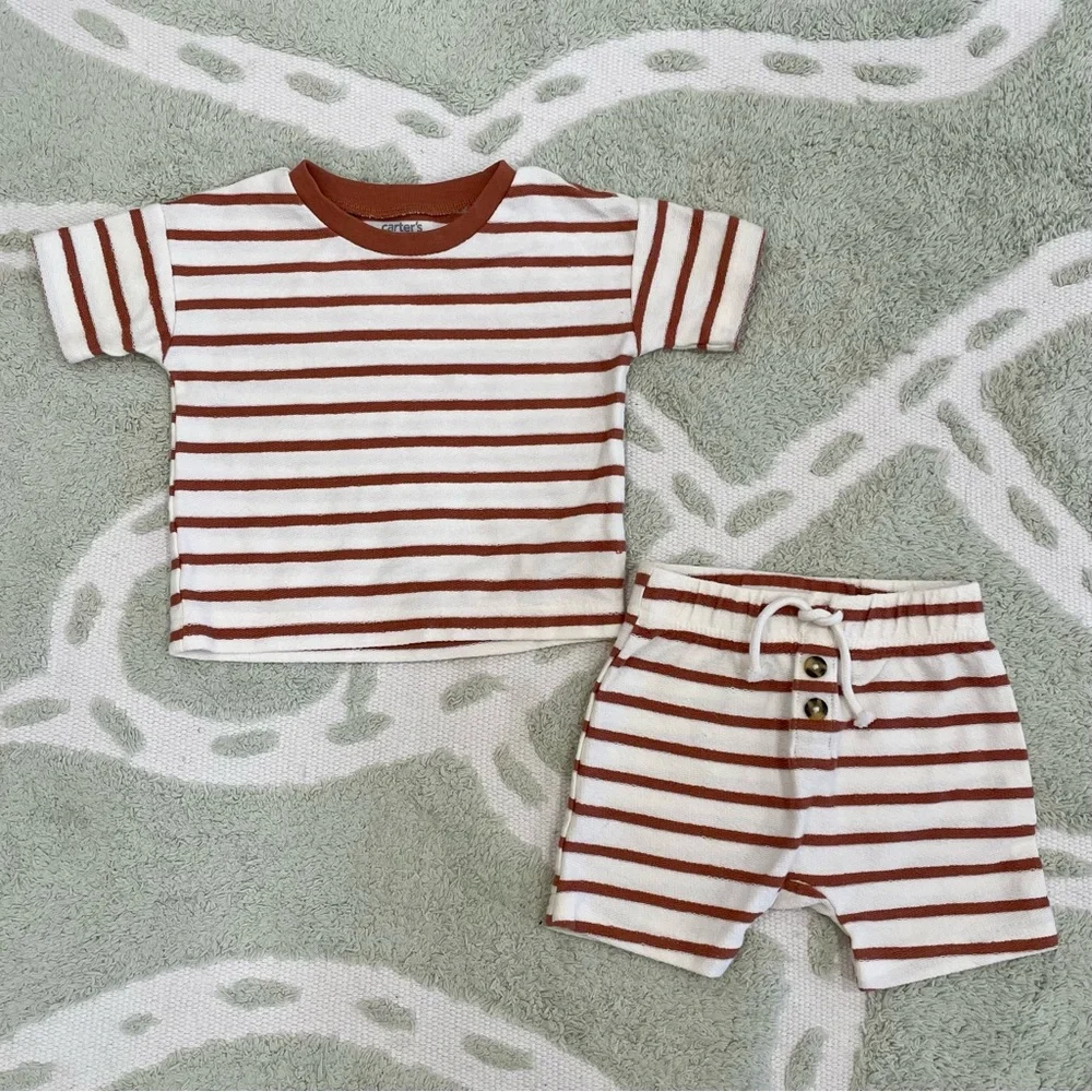 Carter’s Textured Stripe Set of Ringer Tshirt and Shorts in Rust - 9 Months